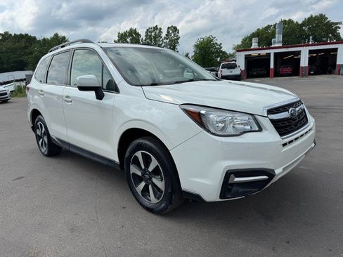 Used 2018 Subaru Forester 2.5i Premium w/ All-Weather Package AWD/4WD image 7
