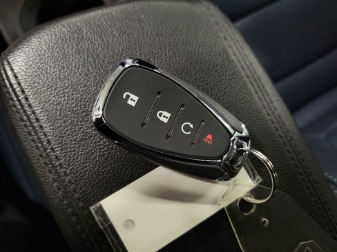 Used 2023 Chevrolet Bolt EUV Premier w/ Super Cruise Package image 15