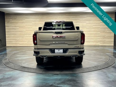 Used 2023 GMC Sierra 1500 AT4 w/ AT4 Premium Package AWD/4WD image 21