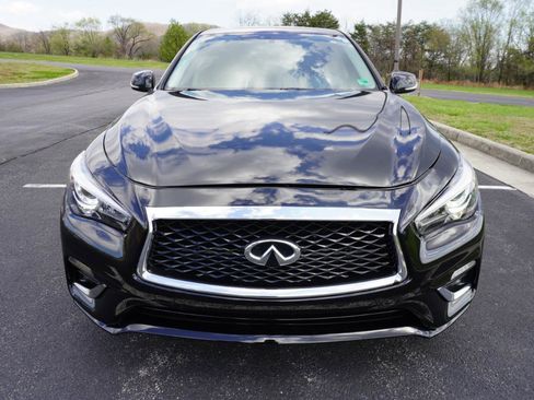 Used 2018 INFINITI Q50 Luxe w/ Cargo Package (L95) image 2