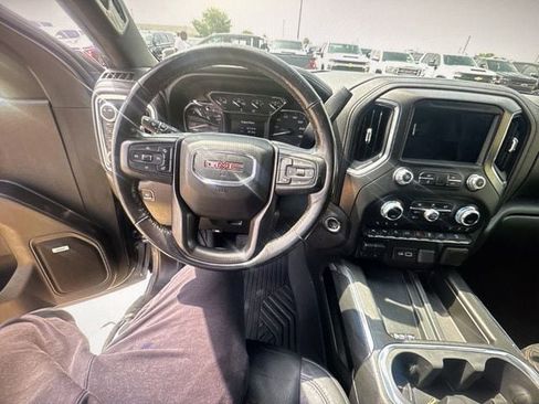Used 2020 GMC Sierra 1500 AT4 w/ Off-Road Performance Package AWD/4WD image 7