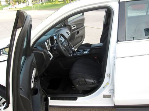 Used 2014 Chevrolet Equinox LS AWD/4WD image 17