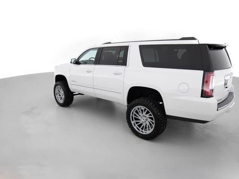 Used 2020 GMC Yukon XL Denali w/ Open Road Package AWD/4WD image 7