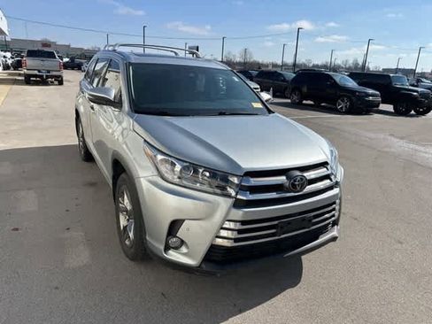 Used 2017 Toyota Highlander Limited Platinum image 27