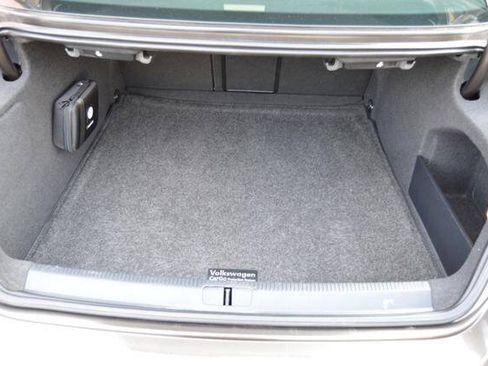 Used 2013 Volkswagen CC Sport FWD image 33
