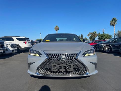 Used 2019 Lexus ES 350 Ultra Luxury FWD image 6