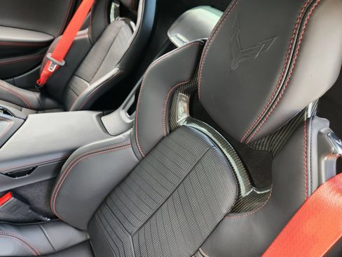 Used 2022 Chevrolet Corvette Stingray Premium Conv w/ Z51 Performance Package RWD image 16