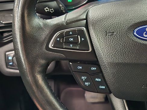 Used 2019 Ford Escape SEL image 46