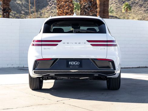 Used 2026 Genesis GV70 2.5T AWD/4WD image 8