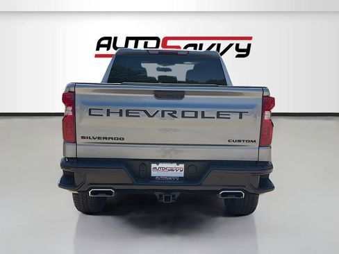 Used 2025 Chevrolet Silverado 1500 Custom Trail Boss w/ LPO, Dark Essentials Package image 6