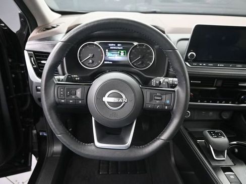 Used 2023 Nissan Rogue SL AWD/4WD image 21