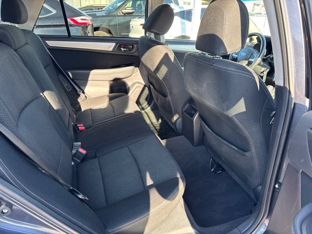Used 2017 Subaru Outback 2.5i Premium AWD/4WD image 22