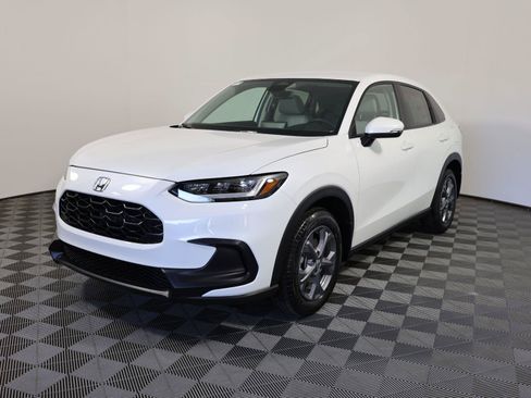 Used 2026 Honda HR-V LX image 1