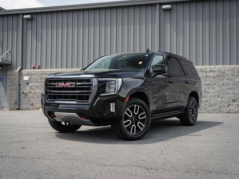 Used 2023 GMC Yukon AT4 w/ AT4 Premium Package AWD/4WD image 1