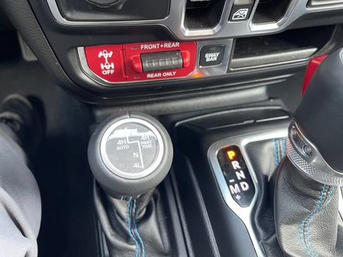 Used 2021 Jeep Wrangler Unlimited Rubicon 4xe w/ Cold Weather Group AWD/4WD image 19