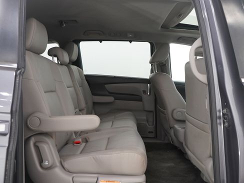Used 2014 Honda Odyssey EX-L image 12