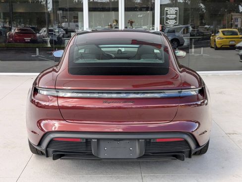 Used 2022 Porsche Taycan GTS AWD/4WD image 7