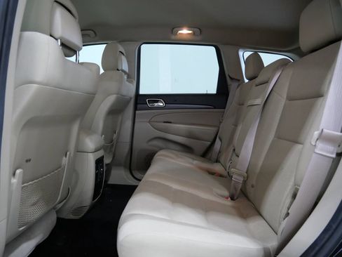 Used 2014 Jeep Grand Cherokee Laredo w/ Quick Order Package 23E RWD image 22