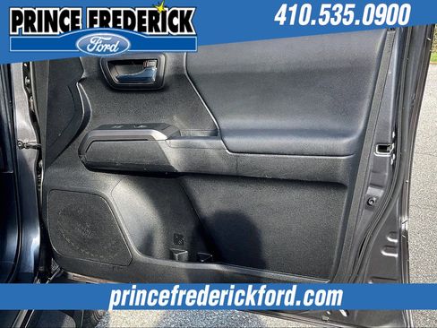 Used 2022 Toyota Tacoma TRD Sport w/ Technology Package image 23