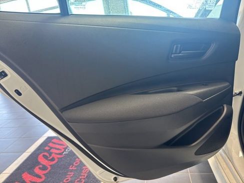 Used 2026 Toyota Corolla LE FWD image 12