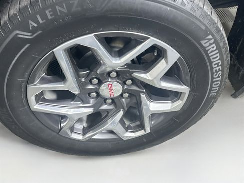 Used 2024 GMC Sierra 1500 SLT RWD image 11