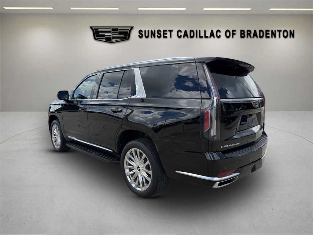 Used 2022 Cadillac Escalade Premium Luxury w/ LPO, Floor Liner Package AWD/4WD image 5