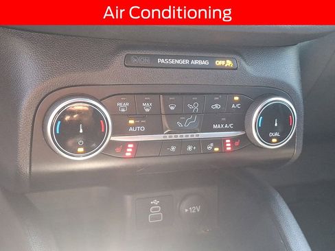 Used 2025 Ford Escape ST-Line w/ Cold Weather Package AWD/4WD image 15