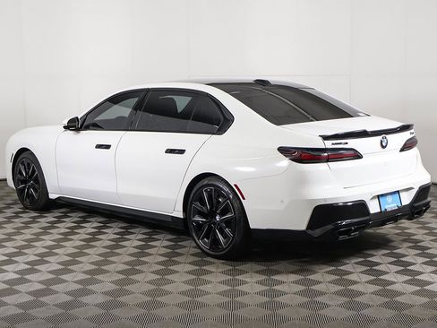 Used 2023 BMW 760i xDrive w/ Parking Assistance Package image 12