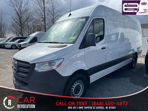 Used 2023 Mercedes-Benz Sprinter 2500 image 3