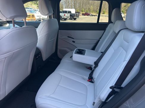 New 2026 Jeep Cherokee Limited AWD/4WD image 19