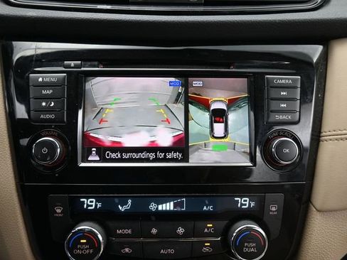 Used 2020 Nissan Rogue SL image 19