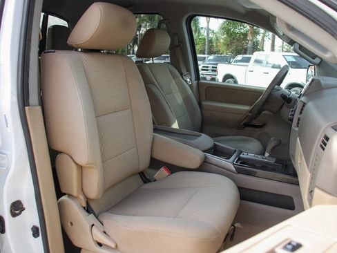 Used 2013 Nissan Titan SV w/ SV Value Truck Pkg image 34