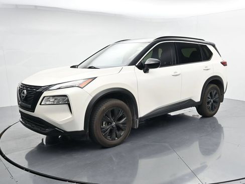 Used 2023 Nissan Rogue SV w/ SV Premium B Package AWD/4WD image 4