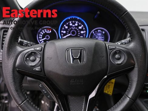 Used 2022 Honda HR-V Sport image 10