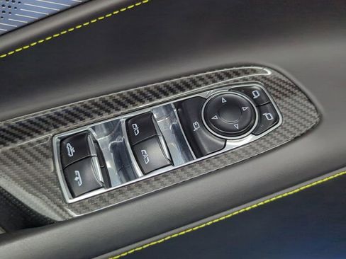 Used 2021 Chevrolet Corvette Stingray Premium Conv w/ Z51 Performance Package RWD image 12