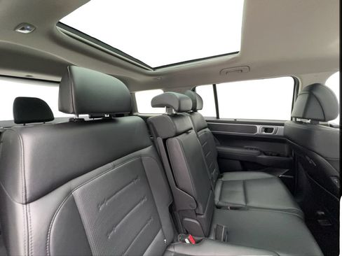 Used 2025 Hyundai Santa Fe Limited AWD/4WD image 28