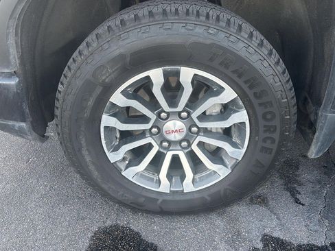 Used 2023 GMC Sierra 1500 AT4 w/ Technology Package image 3