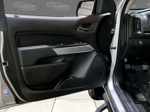 Used 2019 Chevrolet Colorado LT w/ Redline Special Edition image 12