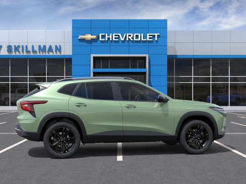 New 2026 Chevrolet Trax ACTIV w/ Sunroof Package FWD image 29