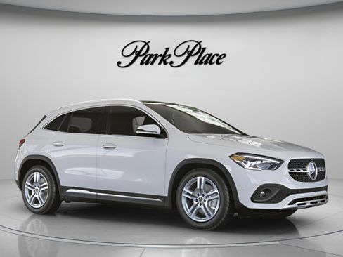 Certified 2021 Mercedes-Benz GLA 250 image 30