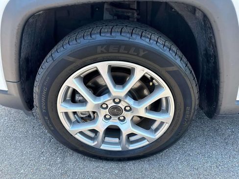 Used 2025 Jeep Compass Limited AWD/4WD image 4