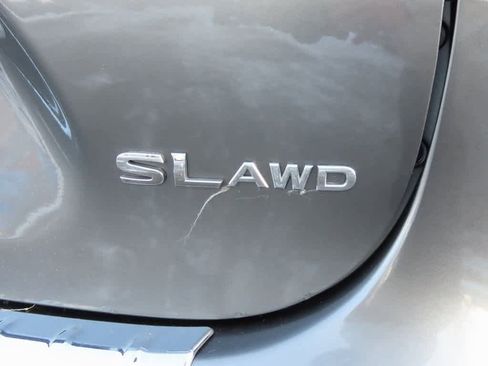 Used 2018 Nissan Rogue Sport SL w/ SL Premium Package image 8