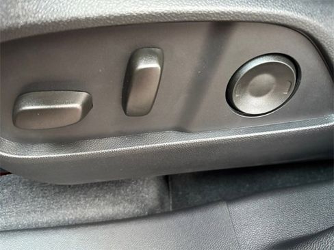 New 2026 Chevrolet Equinox ACTIV image 16