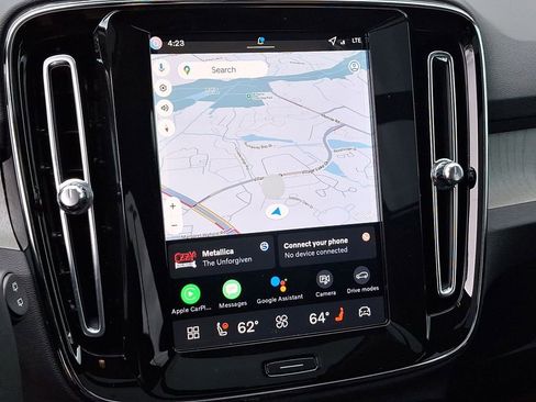 New 2026 Volvo XC40 B5 Ultra w/ Protection Package Premier image 8