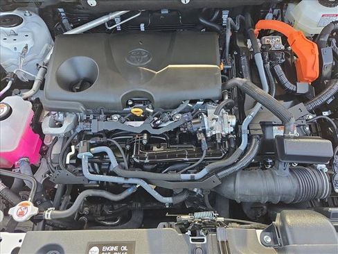 Used 2025 Toyota RAV4 XLE image 22