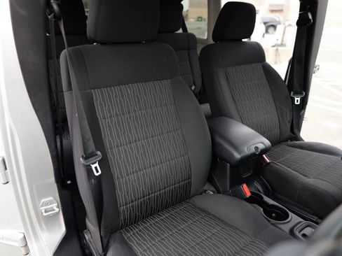 Used 2011 Jeep Wrangler Unlimited Sport image 23