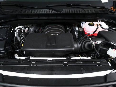 New 2026 Chevrolet Suburban RST image 30