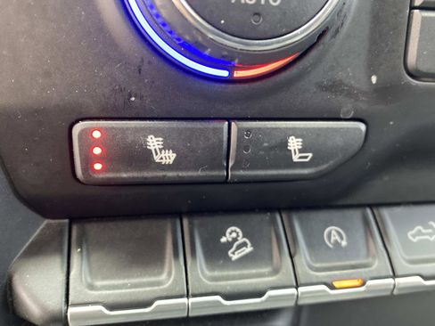 Used 2020 Chevrolet Silverado 1500 LT Trail Boss image 27