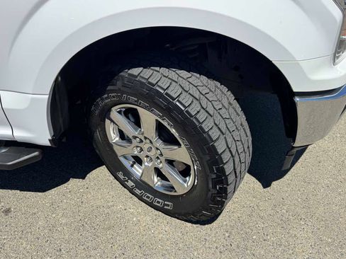 Used 2018 Ford F150 XLT w/ Equipment Group 302A Luxury AWD/4WD image 40