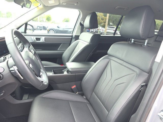 Certified 2025 Hyundai Santa Fe SEL FWD image 5